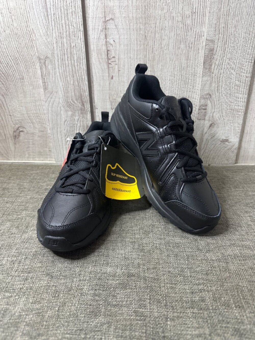 New Balance Womens Size 8.5 Wide Black Slip Resistant Walking Shoes WX608AB5